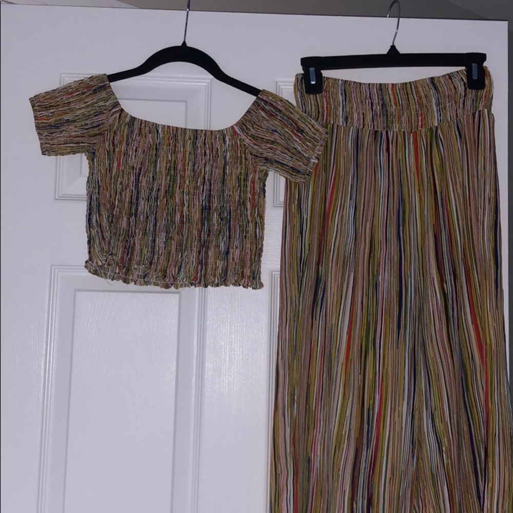 Shirt + pants 2 piece outfit